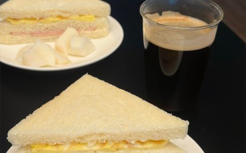 柬埔寨早餐新趋势：空腹食用三明治的健康理念