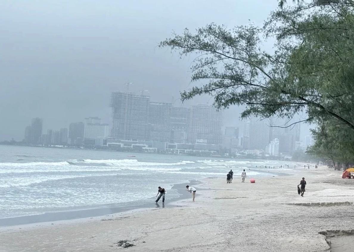 柬埔寨迎来强风雨影响 多地面临洪水风险
