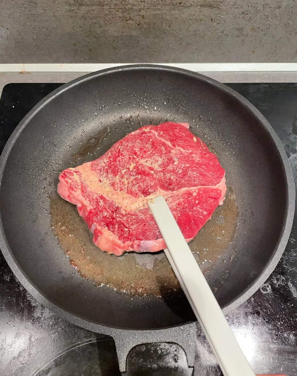 完美牛排的烹饪技巧与美味搭配