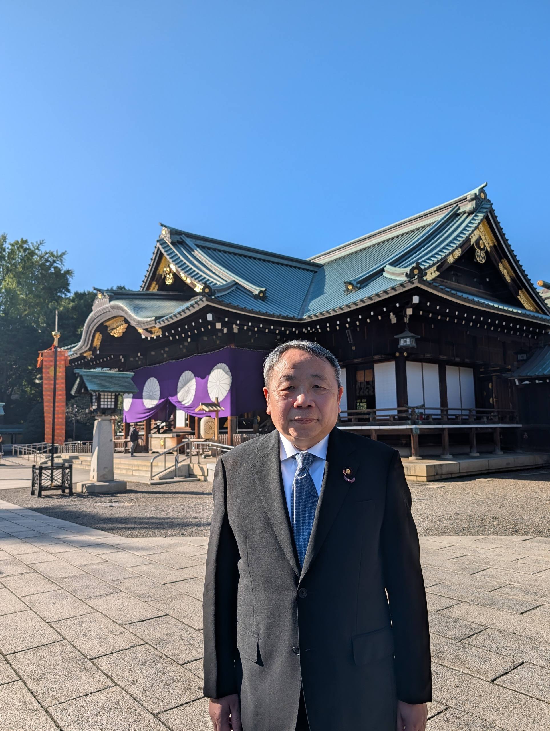 石平参拜靖国神社引发热议
