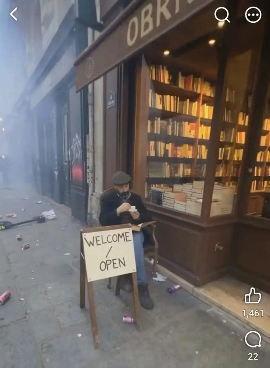 法国骚乱期间唯一未遭洗劫的商店揭晓